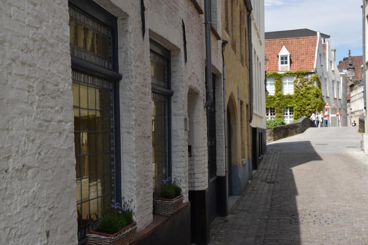 Huyze Peerdenbrugghe Acomodação com café da manhã Bruges Exterior foto